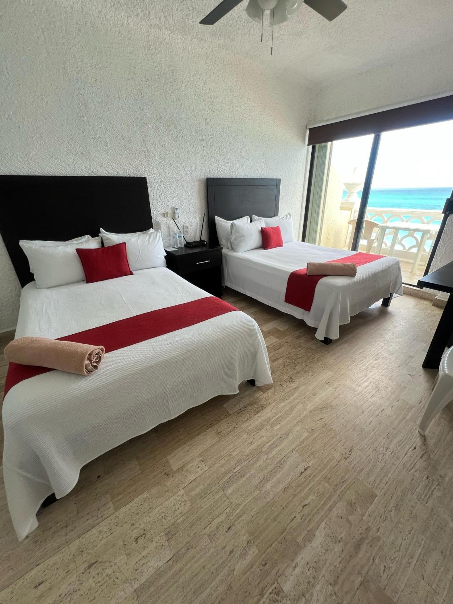 “Magic Sunrise At Cancun” Exterior foto